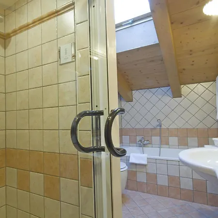 Bed & Breakfast Mattias 3*