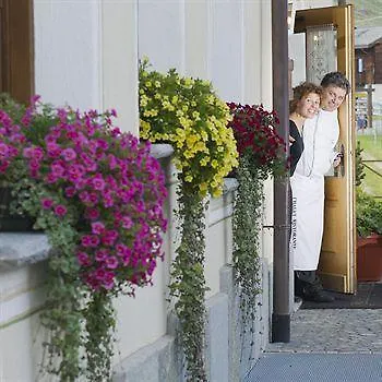 Mattias Bed & Breakfast 3*